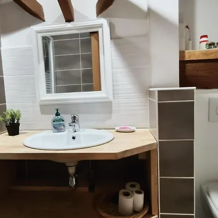 La Maison D'irma Сasa de vacaciones Lanton